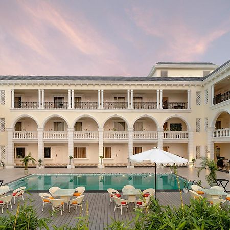 Rudra Imperial Resort Sitapur  Ngoại thất bức ảnh